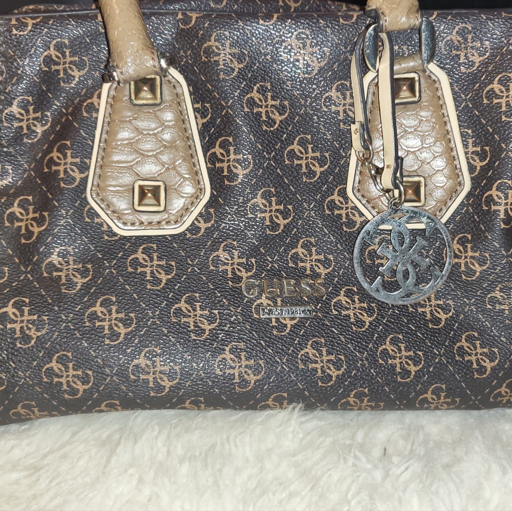 Purse - Picture 2 of 5